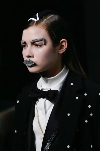 Look 232